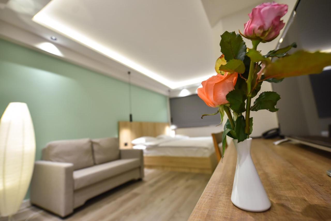 Baron Boutique Hotel Yerevan Exterior foto